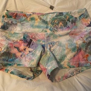 Fleo athletic shorts